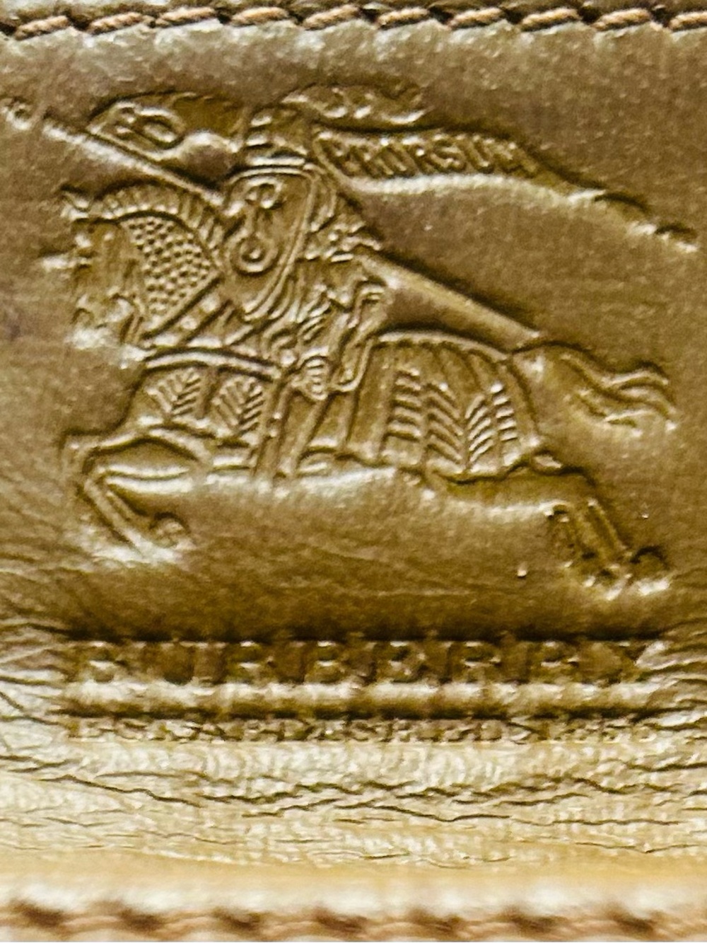 Burberry Tan Leather Snap Wallet with Branded Hardware - Picture 5 of 13